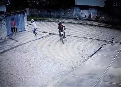 Câmara flagra atuação de assaltantes no bairro Bela Vista em Teresina