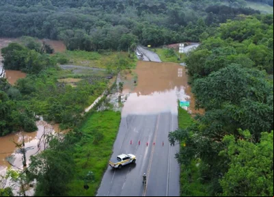 Chuvas em Santa Catarina deixaram 2 mortos