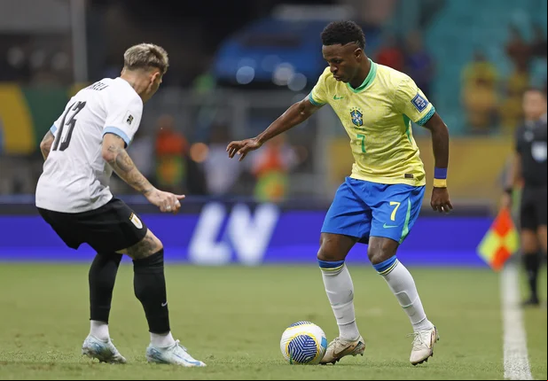 Brasil empate com o Uruguai e sai do G-4 das Eliminatórias