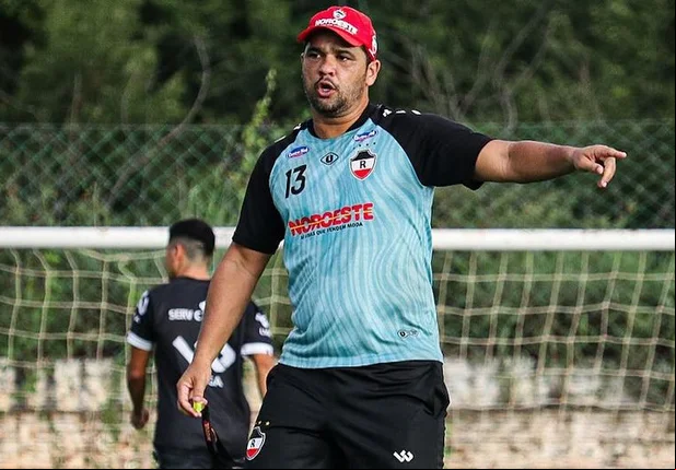 Dico Woolley, técnico do River
