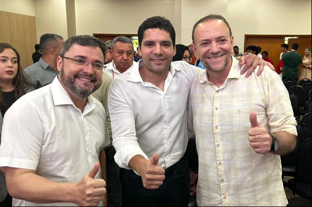 Leo Sobral participa de evento do PT em Teresina