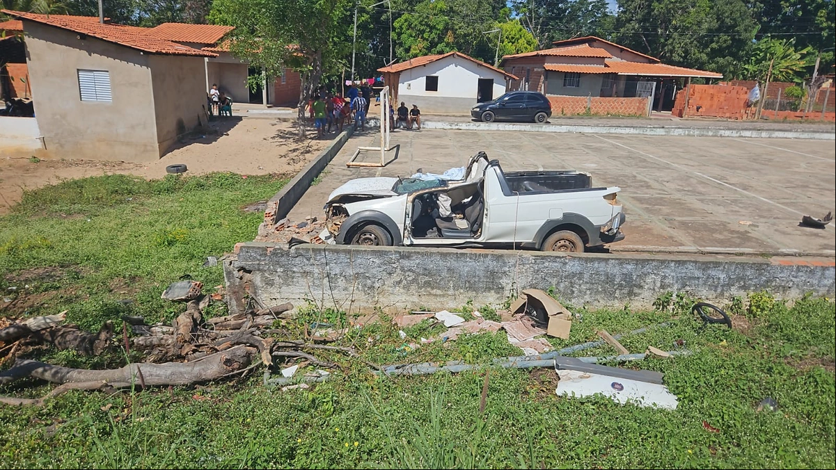 Homem morre após capotar veículo na PI 130 em Palmeirais