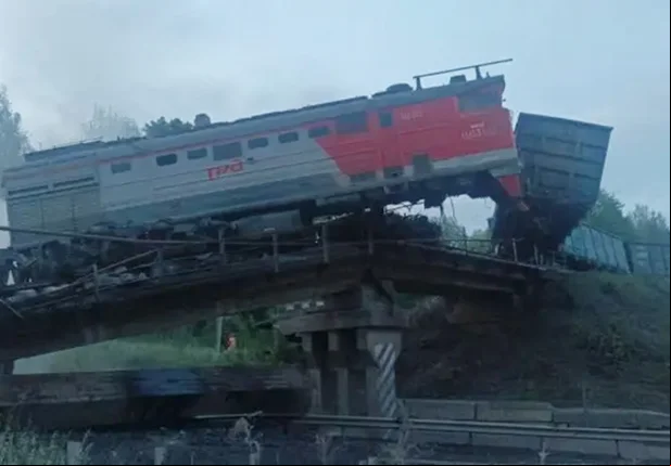 Ponte explodiu na Rússia