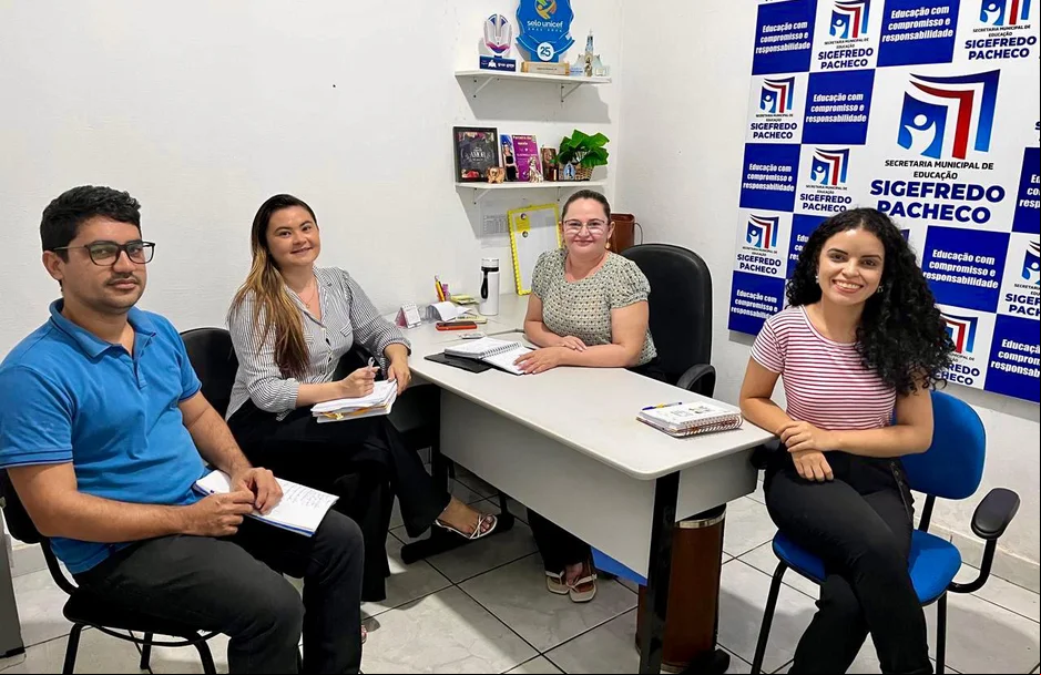 Sigefredo Pacheco implementa projeto de apoio educacional especializado